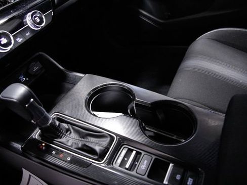 Certified 2025 Honda Civic Sport image 27