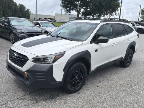 Used 2022 Subaru Outback Wilderness AWD/4WD image 3