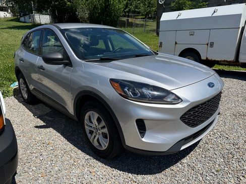 Used 2020 Ford Escape S AWD/4WD image 2