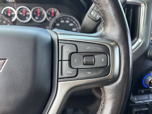 Used 2021 Chevrolet Silverado 1500 LT AWD/4WD image 29