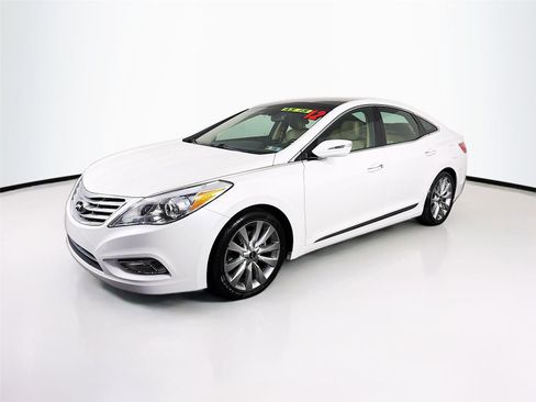 Used 2012 Hyundai Azera w/ Technology Pkg FWD image 3