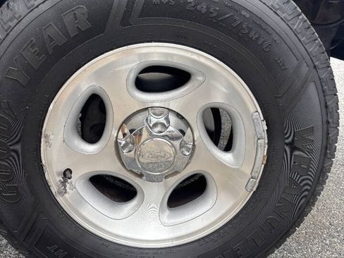Used 2001 Ford Ranger XL AWD/4WD image 25
