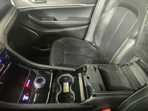 Used 2023 Jeep Grand Cherokee L Limited w/ Luxury Tech Group II image 29