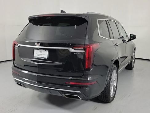 Certified 2024 Cadillac XT6 Premium Luxury w/ Technology Package AWD/4WD image 3