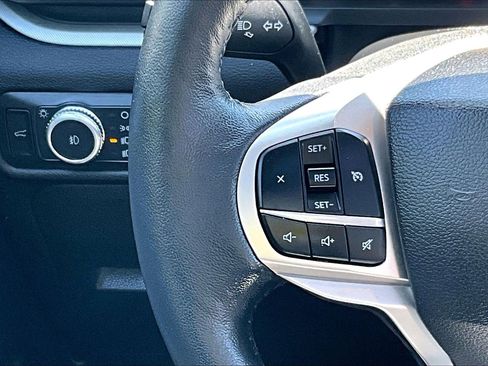 Certified 2022 Ford Explorer XLT w/ Equipment Group 202A AWD/4WD image 20