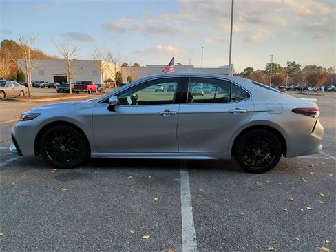 Used 2024 Toyota Camry XSE image 7