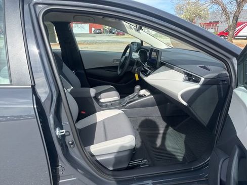 Used 2025 Toyota Corolla LE image 15
