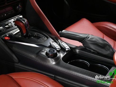 Used 2021 Nissan GT-R Premium image 21
