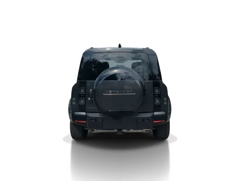 New 2026 Land Rover Defender 110 X-Dynamic SE AWD/4WD image 7