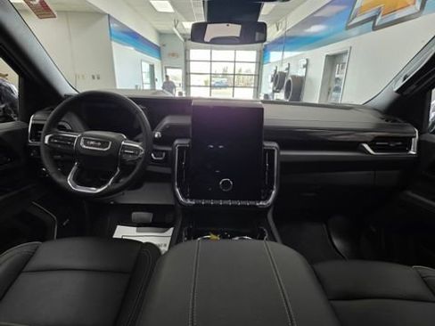 Used 2026 GMC Yukon Elevation AWD/4WD image 13