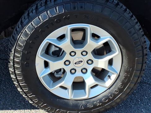 Used 2023 Ford F150 XLT image 9