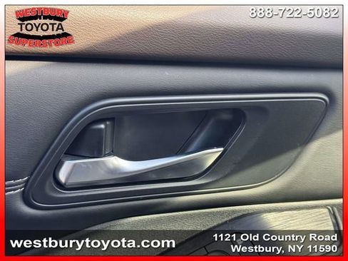 Used 2023 Nissan Rogue SV w/ SV Premium B Package image 16