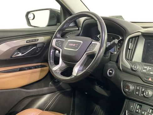 Used 2018 GMC Terrain SLT w/ Preferred Package FWD image 10