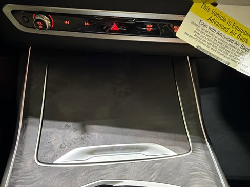 New 2026 BMW X7 xDrive40i w/ M Sport Package image 35