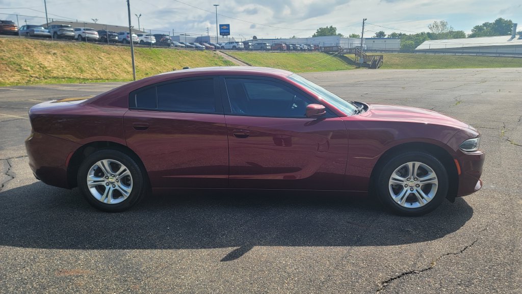 Used 2021 Dodge Charger SXT w/ Leather Interior Group RWD image 14