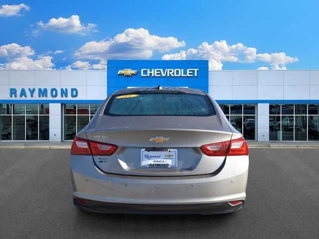Used 2025 Chevrolet Malibu LS FWD image 4