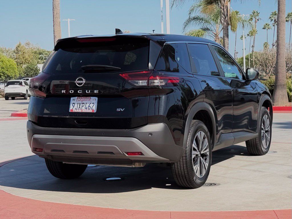 Certified 2023 Nissan Rogue SV FWD image 7
