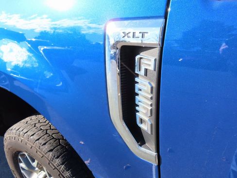 Used 2022 Ford F250 XLT w/ XLT Premium Package image 7