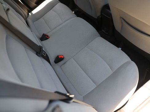 Used 2014 Chevrolet Cruze LT FWD image 12