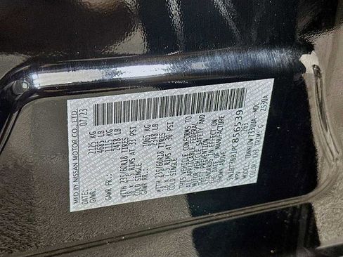 Certified 2023 Nissan Rogue SV image 30