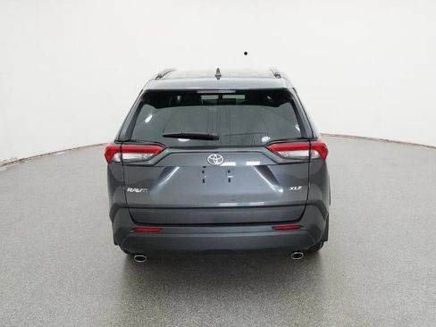 New 2025 Toyota RAV4 XLE image 40