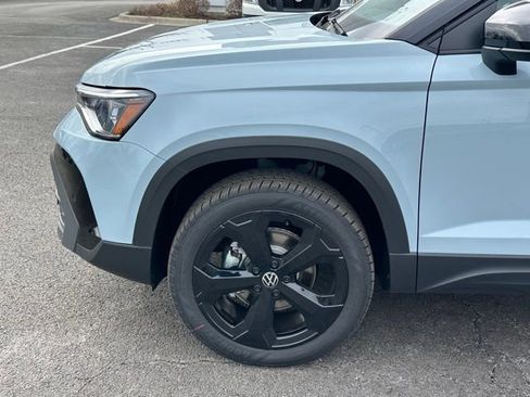 New 2026 Volkswagen Taos SE AWD/4WD image 7
