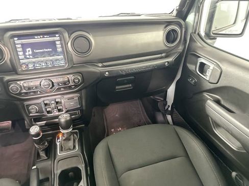 Used 2023 Jeep Wrangler Unlimited w/ Cold Weather Group AWD/4WD image 26