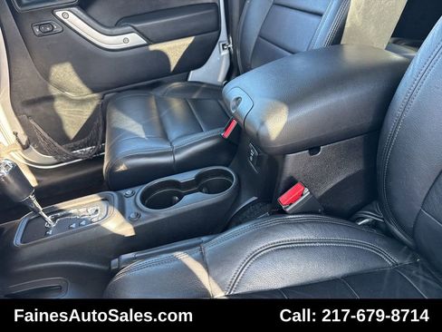 Used 2012 Jeep Wrangler Sahara w/ Dual Top Group image 48