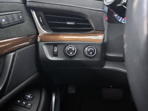 Used 2020 Cadillac Escalade Luxury w/ LPO, Radiant Package AWD/4WD image 24