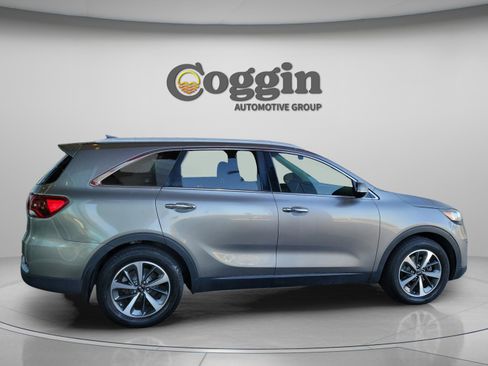 Used 2019 Kia Sorento EX image 4