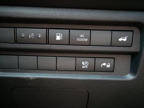 Used 2025 Mitsubishi Outlander SEL Black Edition AWD/4WD image 17