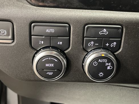 Used 2023 GMC Sierra 1500 SLE image 20