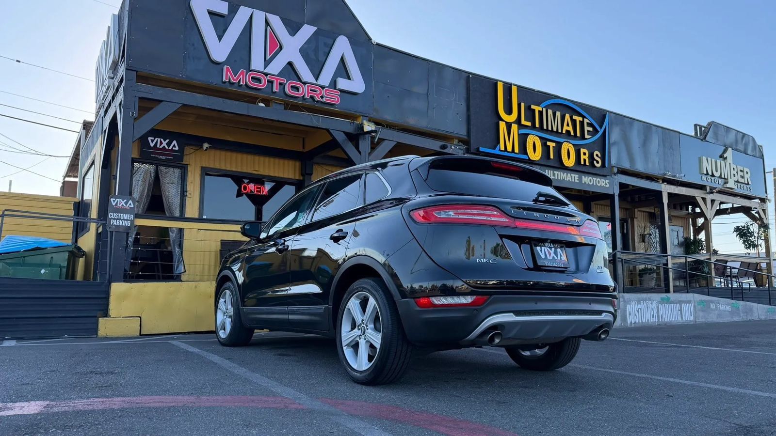Used 2015 Lincoln MKC FWD image 7