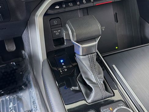 Used 2025 Toyota Tundra Platinum w/ TRD Performance Package (TMS) AWD/4WD image 43