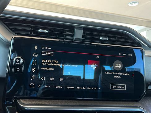 Used 2025 GMC Sierra 2500 Denali w/ Denali Reserve Package image 29