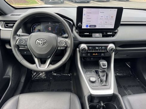 Used 2023 Toyota RAV4 XSE w/ XSE Grade Weather Package AWD/4WD image 14