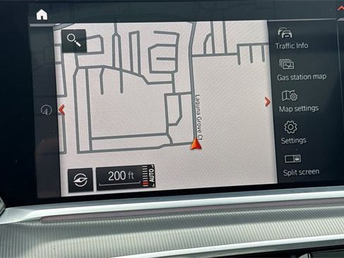 Used 2022 BMW X6 xDrive40i w/ M Sport Package image 46