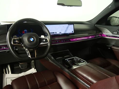 Certified 2023 BMW 740i image 17