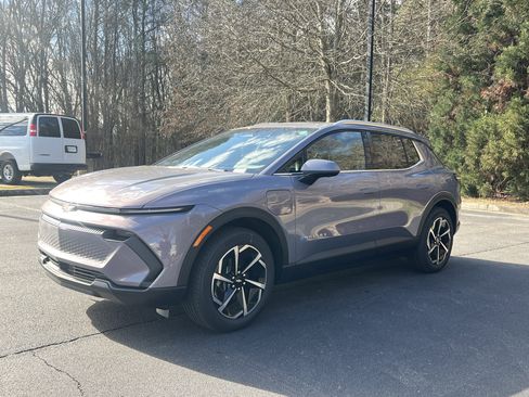New 2026 Chevrolet Equinox EV LT AWD/4WD image 5
