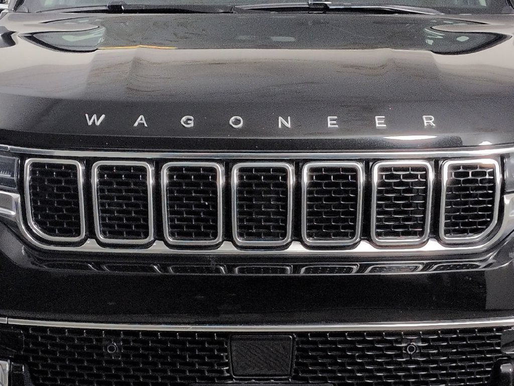 Used 2025 Jeep Wagoneer Series II w/ 8-Passenger Seating Package AWD/4WD image 4