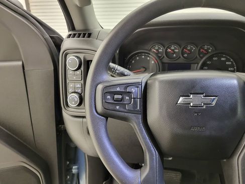 Used 2025 Chevrolet Silverado 2500 Custom w/ Custom Value Package AWD/4WD image 4