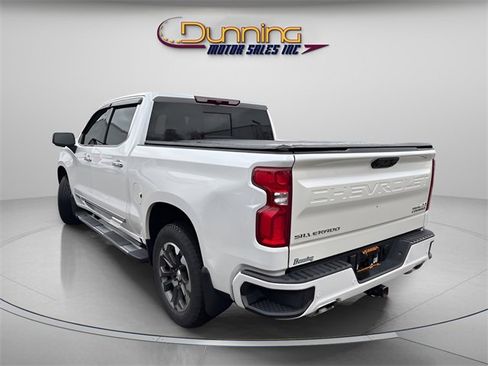 Used 2024 Chevrolet Silverado 1500 High Country image 2