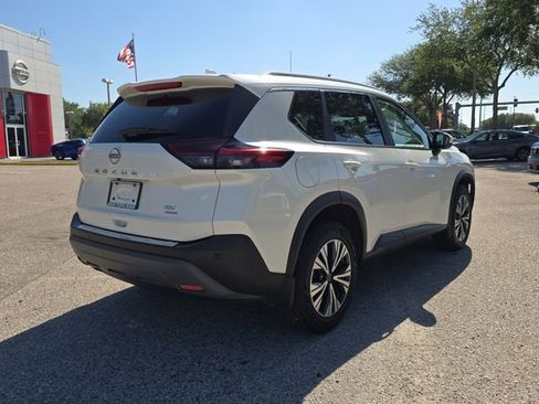 Certified 2023 Nissan Rogue SV w/ SV Premium B Package FWD image 8