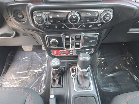 Used 2021 Jeep Gladiator Rubicon image 24