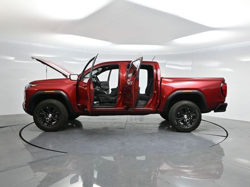 Used 2024 GMC Canyon Elevation image 43