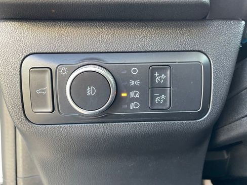 Used 2022 Ford Escape SEL FWD image 18