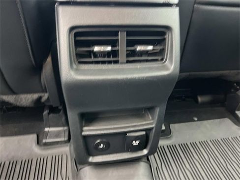 Certified 2022 Ford Edge SEL w/ Convenience Package image 18