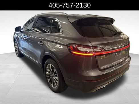 Used 2021 Lincoln Nautilus FWD w/ Equipment Group 101A image 4
