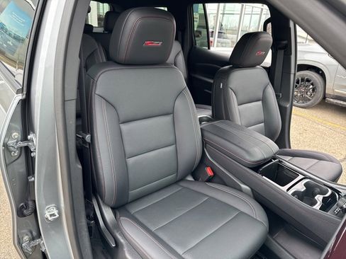 Used 2025 Chevrolet Traverse Z71 w/ LPO, Floor Liner Package image 20