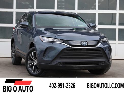 Used 2021 Toyota Venza LE w/ Carpet Mat Package (TMS) image 1